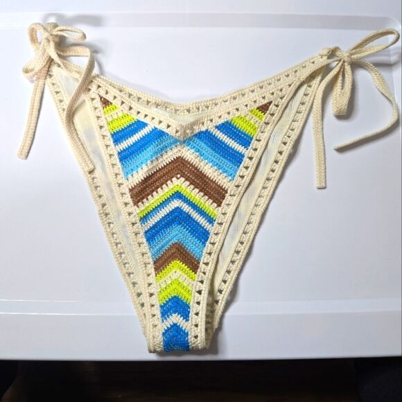 Aerie Crochet Cheeky Bikini Bottom Medium - Picture 1 of 6